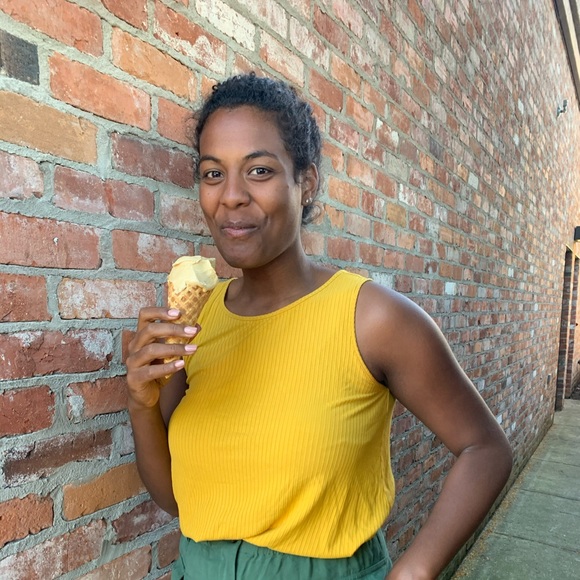 Meet your Posher, Indra - Picture 1 of 1